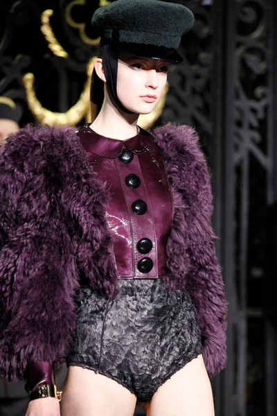 Look 85